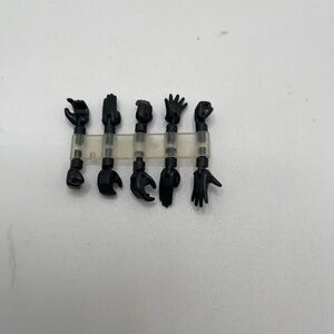 Microman replacement hand parts black
Used in good condition